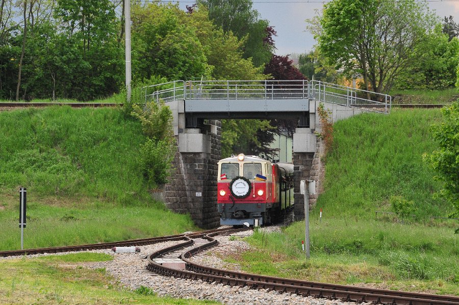 NÖVOG V5 und V12 Doppeltraktion 70